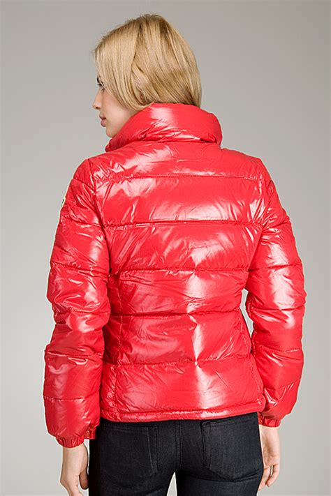 Downjacket Fashion Model In An Awsome Red Moncler Clairy Puffa