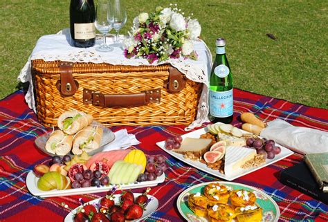 Simply Delicious Picnic Fare With Images Romantic Picnic Food Picnic Foods Picnic Food
