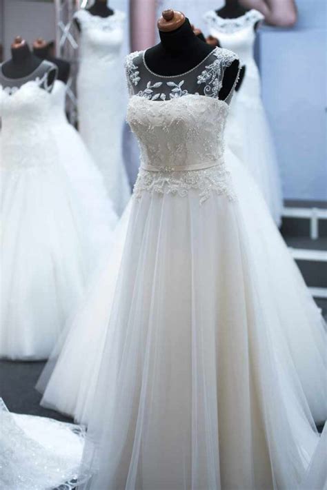 Check spelling or type a new query. l Hochzeitskleid - Brautkleid ändern > Schneiderei Coburg