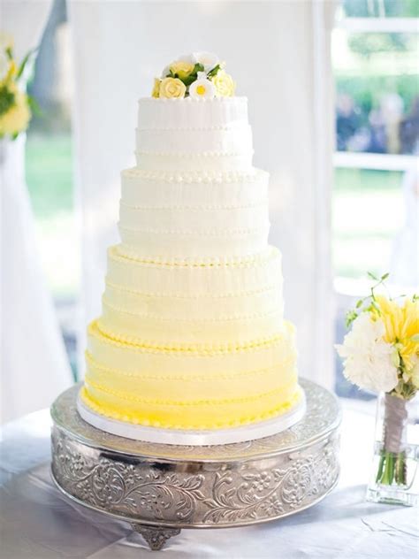Kirjaudu facebookiin, niin voit alkaa jakaa ja jutella kavereillesi, perheenjäsenille ja tuntemillesi ihmisille. Buttercream wedding cake ideas,Frosting