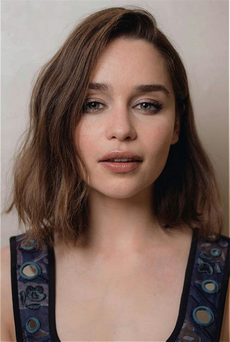 Emilia Clarke Hot Emelia Clarke Favorite Celebrities Emilia Clarke