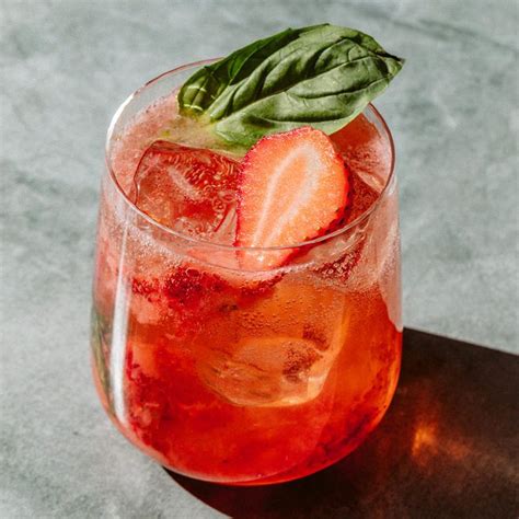 Strawberry Basil Lemonade Recipe