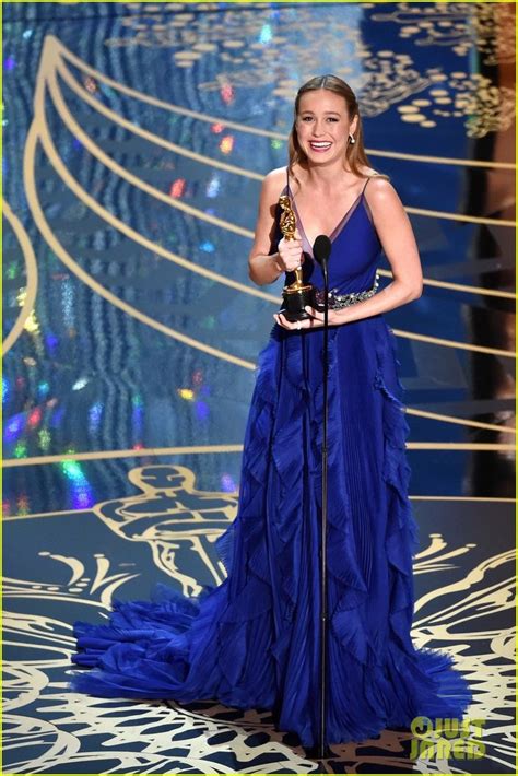 Brie Larson Thanks Boyfriend Alex Greenwald At Oscars Brie
