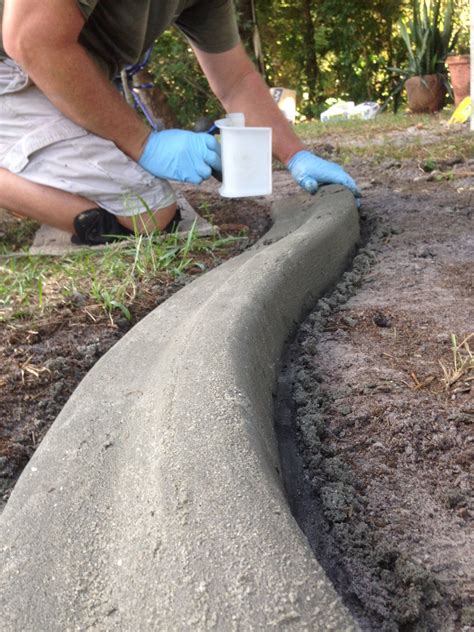 The whole process is very laborious, but quite feasible on its own. Custom concrete curbing edging landscaping do it yourself | Landschaftseinfassung, Garten ...