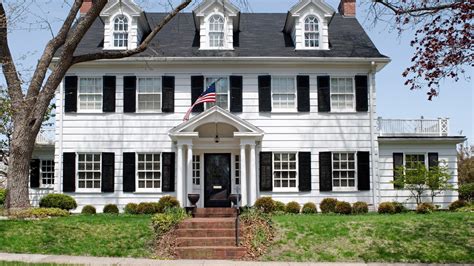 10 Incredible Before And After Colonial House Exterior Makeovers