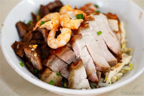 (alongside our vietnamese favourites pho and bun bo hue of course). 'Ma Ta Liu' Curry Mee @ Xin Quan Fang, Ipoh | Best Food ...