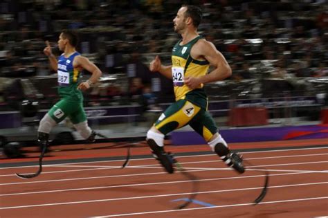Na ja, weil ich in die schmale damenausstattung von adidas nun wirklich nicht reinpasse. Paralympics: Oscar Pistorius holt nur Silber und übt ...