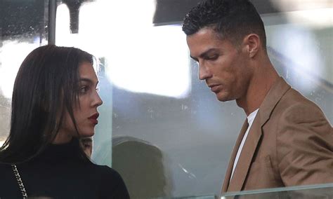 Dramă în Familia Lui Ronaldo Tatăl Georginei A încetat Din Viaţă