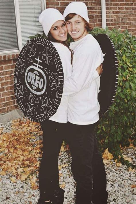 40 Oh So Innovative Diy Couple Halloween Costume Ideas For The You And You Partner In Crime