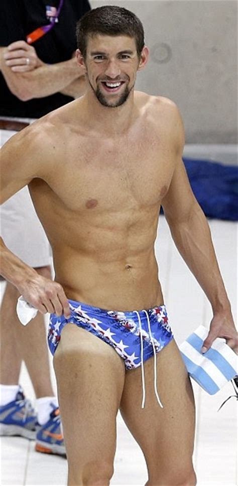 Male Celebrities Michael Phelps Shirtless Rocks A Sexy