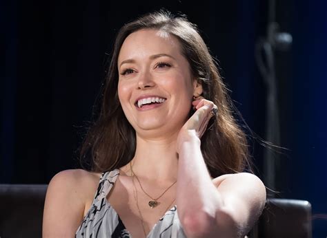 Summer Glau At Firefly Panel At Chicago Comic Con Hawtcelebs