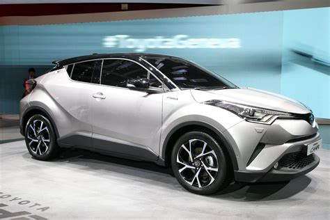 Toyota's in malaysia has been regarded as the most versatile, reliable and most importantly, affordable by many malaysians. Toyota C-HR afbeeldingen - Afbeelding 1 van Toyota C-HR ...