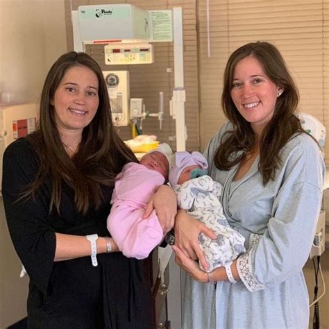 Twin Sisters Give Birth 90 Minutes Apart On Their Birthday Fort Sanders Twin Sisters Apart