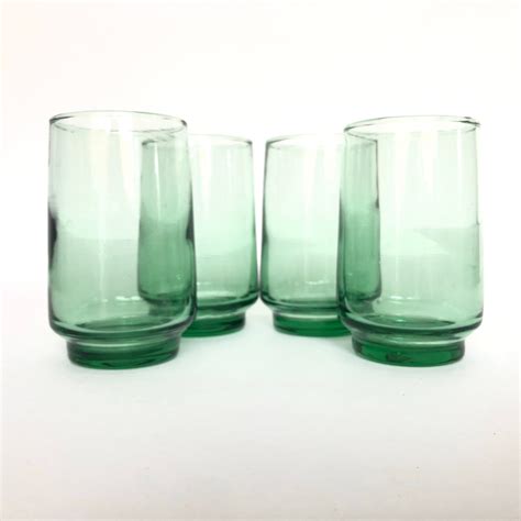 Set Of 4 Vintage Green Glass Juice Glasses Etsy Vintage Green Glass Green Glass Glass