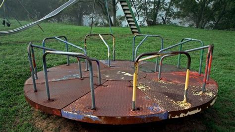 7 Playground Photos That Will Strike Fear In The Heart Of 80s Teachers