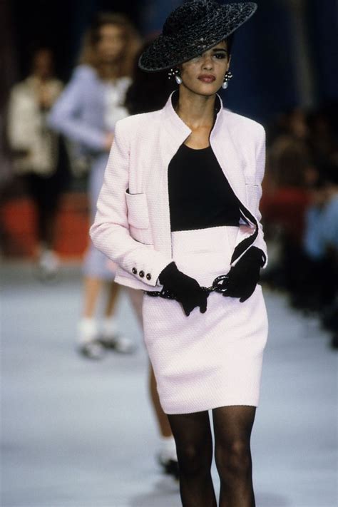 Chanel In The 90s A Tribute To Karl Lagerfeld Mode Rsvp Fashion