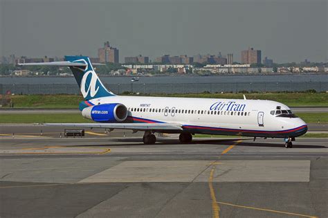 N987at Boeing 717 231 Airtran Airways New York La Guard Flickr