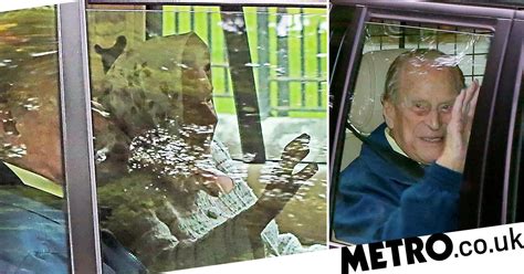 Принц фили́пп маунтбеттен, ге́рцог эдинбу́ргский (англ. Queen and Prince Philip leave Balmoral to form 'bubble' at ...