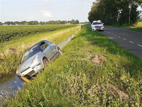 Bij een ernstig verkeersongeluk in coevorden zijn twee jonge meisjes ter plaatste overleden aan hun verwondingen. 112 meldingen en 112 nieuws in Steenwijksmoer - Oozo.nl