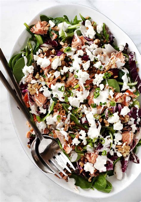 So, why is this smoked salmon and roasted beets salad so good for you? Smoked Salmon Salad with Farro & Goat Cheese - Pinch and Swirl