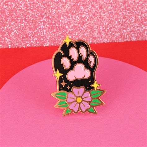 Black Magical Cat Paw Hard Enamel Pin Toe Beans Cute Lapel Pin