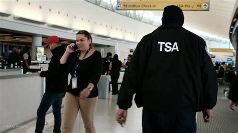 Officials Tsa Agent Tricked A Traveler Into Twice Showing Him Her