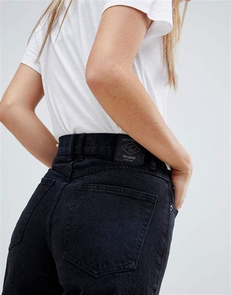 What makes you want to look up pull on? Pull&Bear classic mom jean in black | Mom jeans, Black mom jeans, Black moms