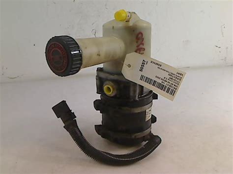 Moteur pompe essence immergée hs , casse amortisseur avant. Pompe de direction PEUGEOT 106 Essence