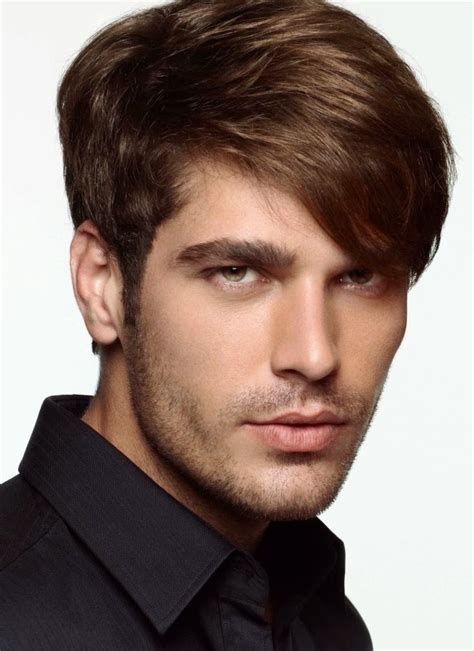 Gaya Rambut Pendek Pria Undercut | Model Rambut