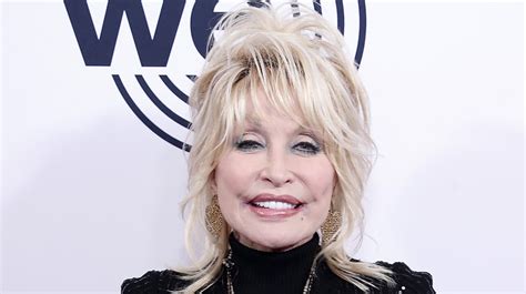 How Dolly Parton Almost Lost Her Toes