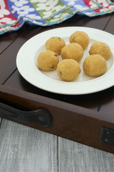 In this video we will see how to make badusha at home in tamil. Amedelyofpotpourri: Rava Besan Ladoo In Tamil