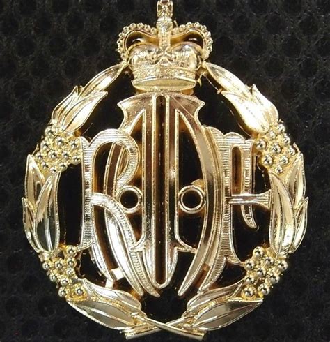 Royal Australian Air Force Uniform Cap Badge Raaf Jb Military Antiques