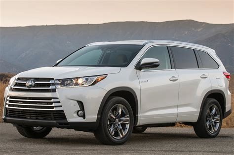 2018 Toyota Highlander Hybrid Review Trims Specs And Price Carbuzz