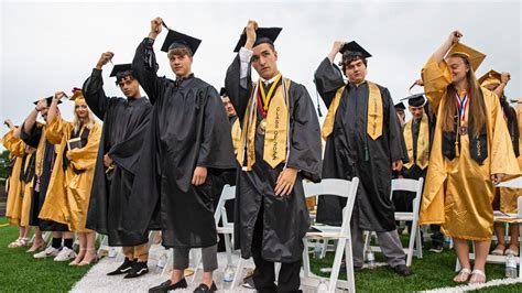 See Seniors Celebrate 2022 Iroquois High School Graduation Ceremony