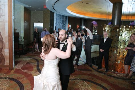 Book the perfect chapel of the flowers tour! Pin on Las Vegas Wedding Reception Venues