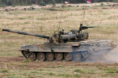 With Both Russian And Nato Tanks Poland Gives New Meaning To ‘hybrid