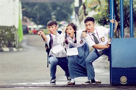 Yuk, simak 10 inspirasi dekorasi kamar tidur maskulin berikut ini yang unisex. Tema Yearbook Sma - Jawaban Buku