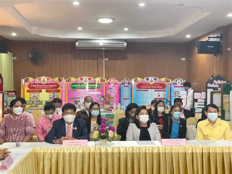 สุภัทร จำปาทอง สื่อสารถึงเพื่อนข้าราชการและบุคลากรทางการศึกษา เกี่ยวกับ 2 มาตรการของกระทรวงศึกษาธิการ ในการป้องกันและควบคุมโควิด 19. การบูรณาการด้านการศึกษาของกระทรวงศึกษาธิการ จังหวัดเพชรบุรี - สำนักงานศึกษาธิการจังหวัดเพชรบุรี
