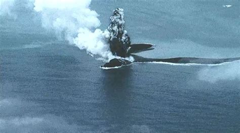 Rapid Growth Of Newly Formed Island Near Iwo Jima Japan The Watchers