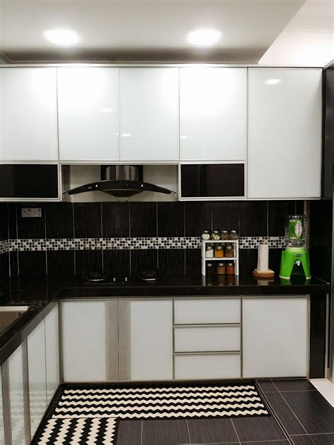 Jubin biru terang di dapur moden. Corak Jubin Dapur | Desainrumahid.com