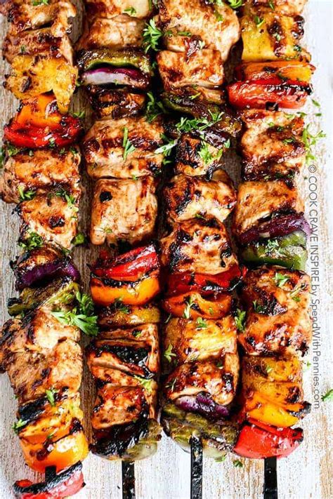 On eight metal or soaked wooden skewers, alternately thread the pineapple, green pepper, onion if desired, mushrooms and tomatoes. Hawaiian Chicken Kabobs - Spend With Pennies