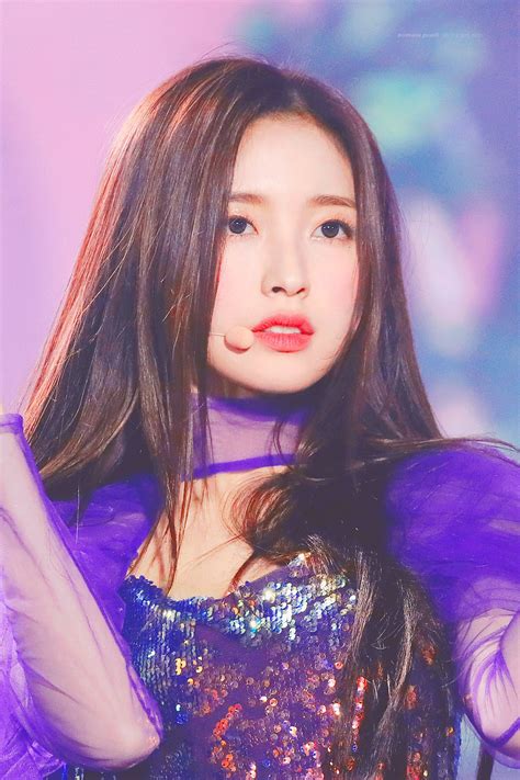 June 18, 1999 zodiac sign: 오마이걸 아린 고화질 사진 / 배경화면 (4)