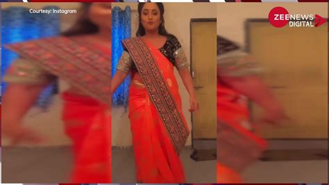 Bhojpuri Bhabhi Rani Chatterjee Flaunts Her Curvy Figure In Camera Wears Too Tight Blouse