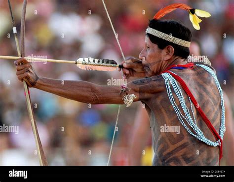 Xingu Tribe Fotos E Imágenes De Stock Alamy