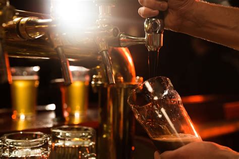 Pouring Success The Importance Of Properly Trained Bartenders In Serving The Perfect Beer