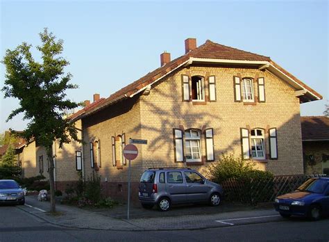 Limburgerhof wappen.jpg 277 × 298; Limburgerhof