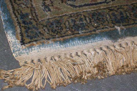 Rund 100 bis 250 stück kann eine motte auf einmal ablegen. Erste Hilfe bei Mottenbefall - Motten im Teppich Tips und ...
