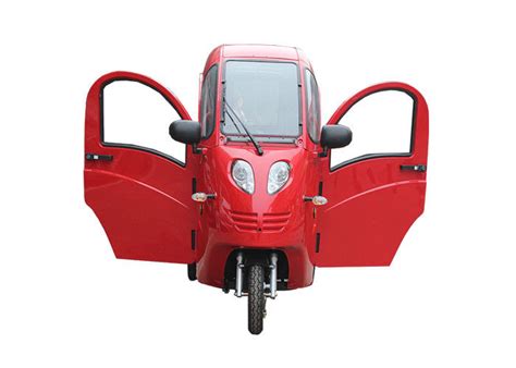 Passenger Enclosed Electric Tricycle 60 V 800 W 2 Seats For Adult 25 Kmh