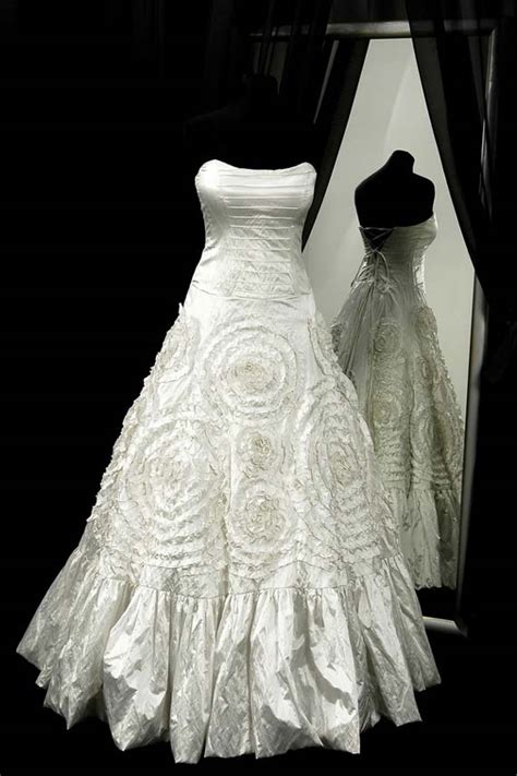 Goes Wedding Wedding Dress Design For Bridal Gown In White Edition By