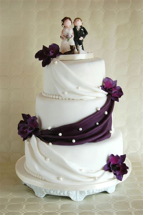 simple elegant wedding cake lilac orchids